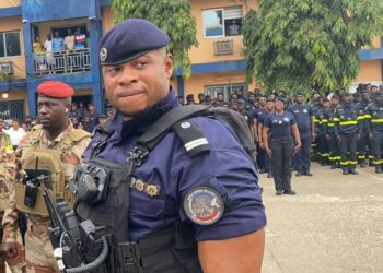 Décret : le lieutenant de police Étienne Kaba élevé au grade de capitaine