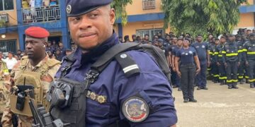 Décret : le lieutenant de police Étienne Kaba élevé au grade de capitaine