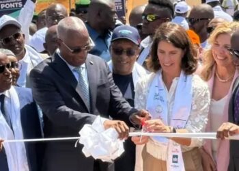 Le premier ministre inaugure cinq ponts à Conakry d’un coût global de 65 millions d’euros 