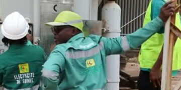 Maintenance du réseau électrique : des coupures programmées à Kaloum, Dixinn et Matam ce week-end