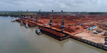 Économie : les miniers devront désormais rapatrier entre 60 % à 70 % de leurs recettes