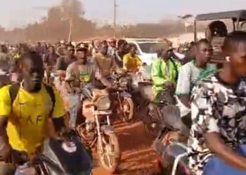 Mandiana : Bagafèa submergée par une foule immense pour l’ultime adieu à Toumba Diakité