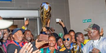 Handball : accueil en héros pour les doubles championnes du monde guinéennes