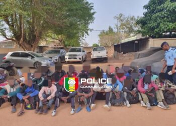 Immigration clandestine : la police sénégalaise intercepte 35 personnes dont 3 Guinéens, en partance pour l’Espagne