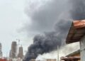 Incendie à l’ancien dépôt d’hydrocarbures : « le feu est maîtrisé, il n’y a ni blessés ni morts », déclare le colonel Ibrahima Sory Kaba