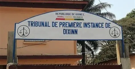 TPI de Dixinn : 3 jeunes condamnés à 3 ans de prison dont 1 assorti de sursis pour vol aggravé de motos