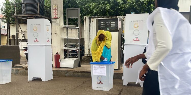 Kiroty-Marché : un démarrage timide du scrutin dans le calme et sans longues files d’attente