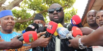Double scrutin : depuis Kankan, le ministre Mory Condé salue la « maturité démocratique des populations guinéennes et les invite au calme jusqu’à la fin du processus…. »
