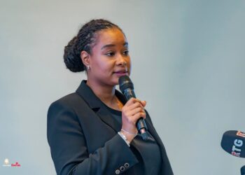 Interdiction des plastiques à usage unique : la ministre Djami Diallo précise le cap pour septembre 2026