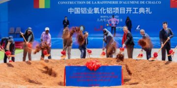 Mines : lancement des travaux de construction de la raffinerie d&rsquo;alumine de Chalco à Boffa
