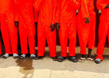 Prisons guinéennes : 20 000 uniformes remis aux détenus