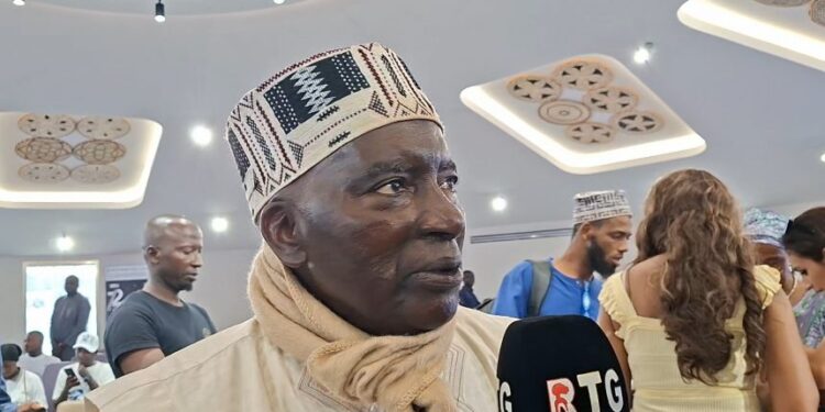 Nuisances sonores : l’ancien ministre Ibrahima Boiro poursuit en justice un gérant de chicha lounge et  réclame 150 millions de dommages 