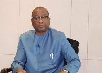 CRIEF : le parquet requiert 10 ans de prison, un mandat d&rsquo;arrêt et 50 milliards GNF d’amende contre Oyé Guilavogui