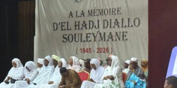 Palais du Peuple: entre prières et témoignages, la Guinée fait ses adieux à Souleymane Diallo.