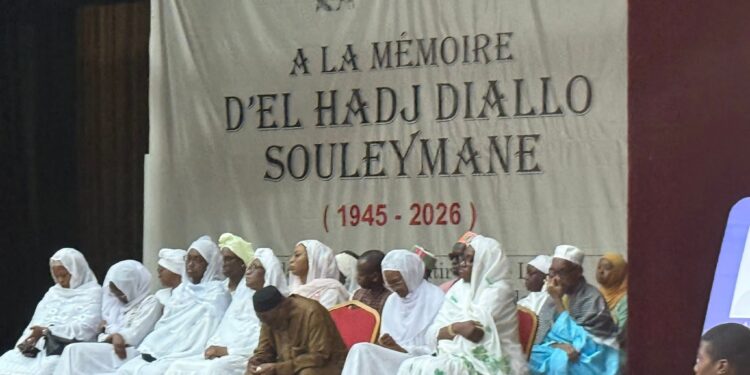 Palais du Peuple: entre prières et témoignages, la Guinée fait ses adieux à Souleymane Diallo.