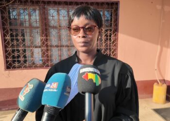 Justice : des avocats assignent le parquet du TPI de Dixinn pour détention prolongée de 25 détenus