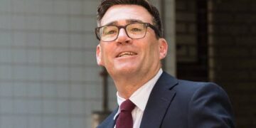 Royaume-Uni : Andy Burnham succède officiellement à Keir Starmer au poste de Premier ministre