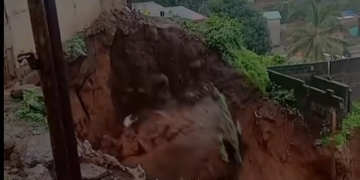 Pluies duliviennes à Conakry : un glissement de terrain fait d&rsquo;importants dégâts matériels à Lansanaya Takoui