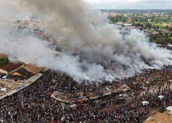 Nzérékoré : 2 916 commerçants affectés et 4 342 infrastructures détruites lors de l’incendie au Grand Marché