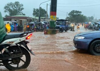 Orages, pluies et vents forts : une alerte météorologique couvre toute la Guinée jusqu’à samedi