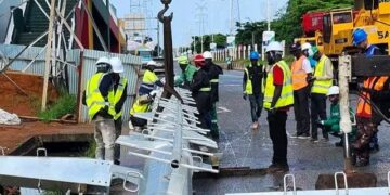 Remplacement d’un pylône à Donka : EDG appelle à la prudence sur l’autoroute Fidel Castro