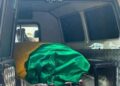Recouvert du drapeau national: le cercueil de Hadja Andrée Touré est arrivé à Conakry