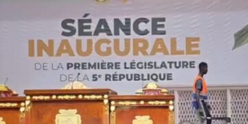 Palais du Peuple : la première législature de la Cinquième République s’ouvre ce vendredi à 8h 