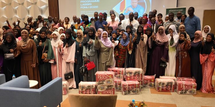 Programme Lassiri : le FONIJ accompagne 20 jeunes entrepreneurs et équipe 100 femmes couturières