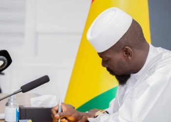 Ordonnances et loi d&rsquo;habilitation: le président Mamadi convoque les députés en session extraordinaire le 3 août (Décret)