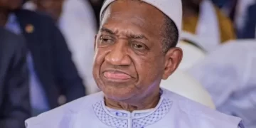 Madame Hadja Andrée Touré: l’élégance de la dignité (Par l’ancien PM Kabiné Komara)