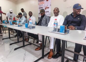 Kankan : CCM-Communication célèbre Mohamed Bily Kaba à travers la 3ᵉ édition du forum « Nos icônes, nous inspirent »