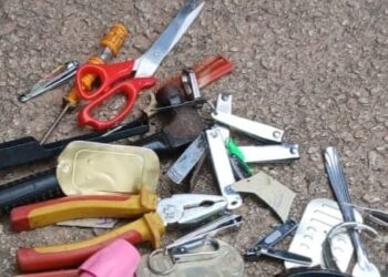 Kindia : ciseaux, marteaux ….et pinces retrouvés lors d&rsquo;une opération de fouille à la maison centrale 