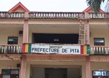 Cambriolage au bloc administratif de Pita : du matériel informatique et des fonds emportés