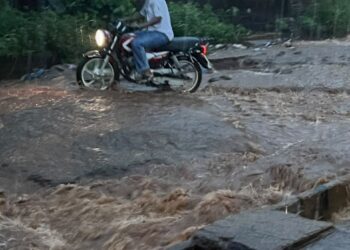 Conakry : les canivaux à ciel ouvert inquiettent les citoyens en cette saison des pluies