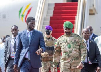 Diomaye Faye à Bamako : un accueil officiel sous le signe du dialogue régional