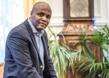 Béa Diallo reprend du service : un nouveau défi à la tête du ministère de la Jeunesse