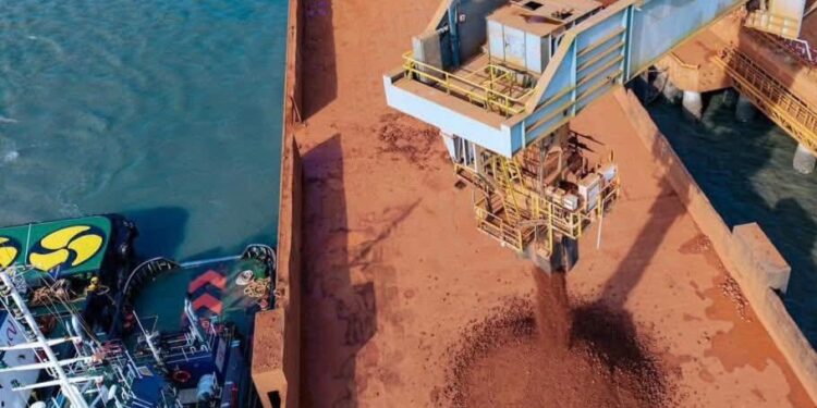 Mines: signature de la convention de base de Nimba Mining Company