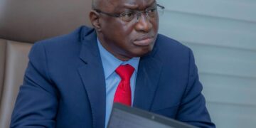 Électricité : le ministre Laye Sékou Camara exige des résultats tangibles d’EDG