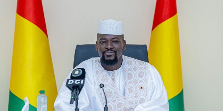 Le président Mamadi Doumbouya fixe les nouvelles règles d’application du Code de la pêche maritime