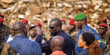 Des chantiers à la troupe : le président Mamadi poursuit sa politique de proximité