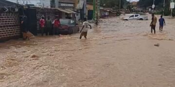 Pluies intenses à N’Zérékoré : plusieurs zones de la ville submergées