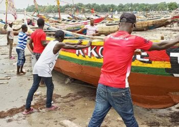 Fin du repos biologique : la flotte de pêche reprend la mer en Guinée