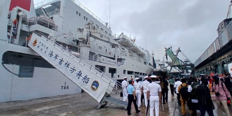 Port autonome de Conakry : le navire-hôpital chinois a accosté