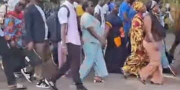 Éducation : les contractuels de Conakry menacent de boycotter les cours