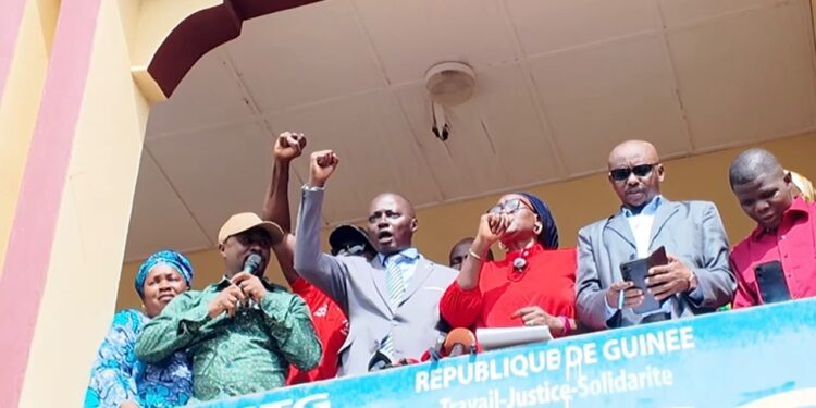 Enseignants contractuels : l’intersyndicale de l’éducation exige l’application du protocole d’accord