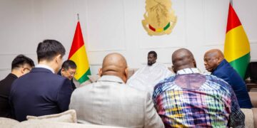 Palais M5 : le président Mamadi Doumbouya échange avec trois ambassadeurs
