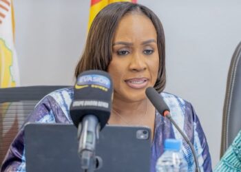 Droits des travailleurs et protection sociale : le ministre Ramatoulaye Camara annonce des réformes