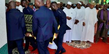 Obsèques de Sidya Touré : l&rsquo;ancien chef du gouvernement repose désormais à Abidjan