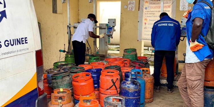 Guinée : après l’arrivée de 730 tonnes de butane, le dispositif de distribution se déploie