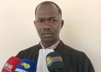 Condamnation de l’ex président de la cour constitutionnelle : « nous continuons à nous battre pour que sa dignité lui soit restituée », promet son avocat